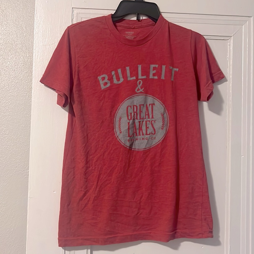 Size Small Red Tee Shirt Bulleit Bourbon and Great Lakes